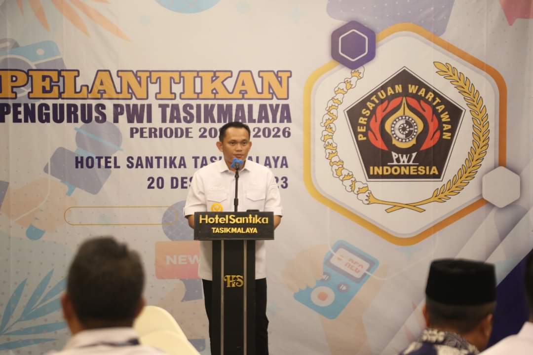 Walikota Dr Cheka Hadiri Pelantikan Pengurus Persatuan Wartawan Indonesia (PWI) Tasikmalaya Periode 2023 -2026.