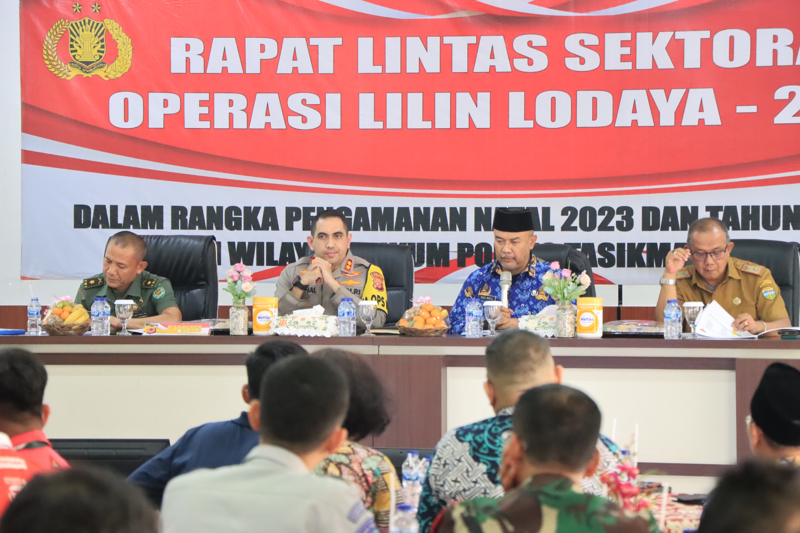 Kapolres Tasikmalaya Kota Pimpin Rapat Lintas Sektoral Operasi Lilin Lodaya 2023, Dalam Rangka Pengamanan Natal dan Tahun Baru 2024.
