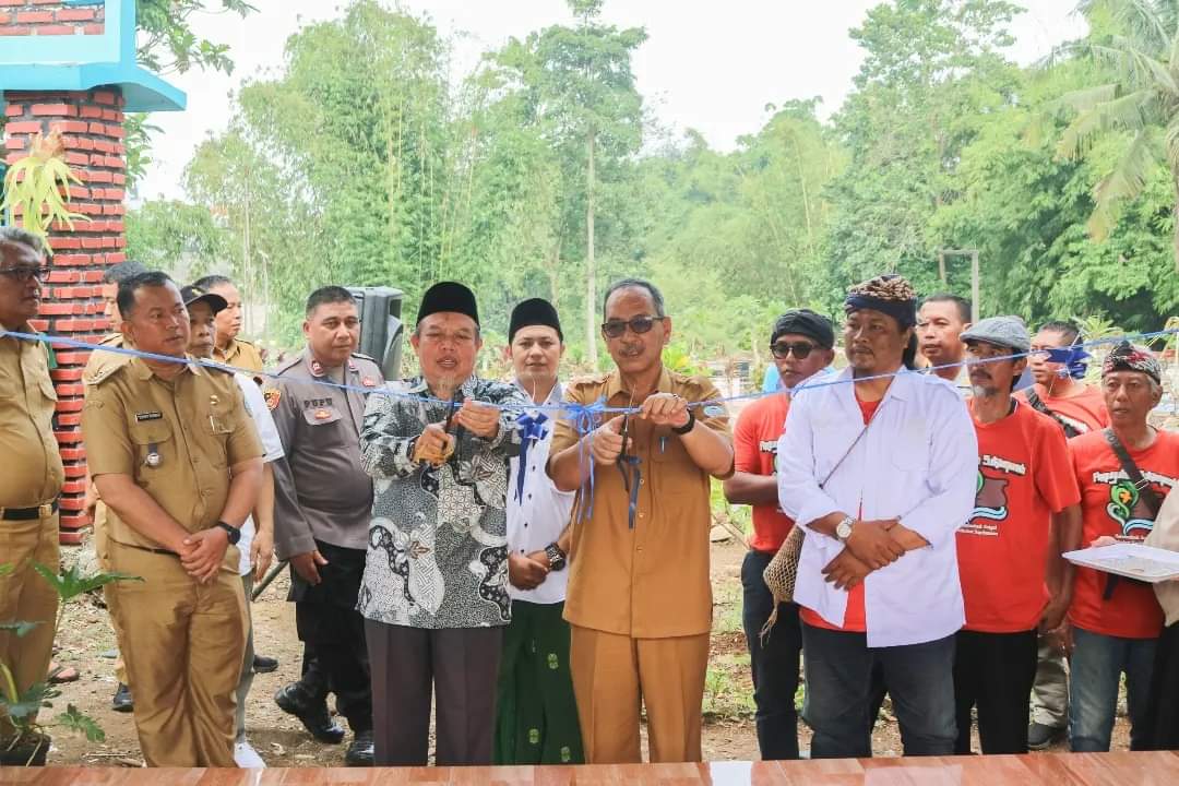 Sekda Kota Tasikmalaya Ivan Dicksan Resmikan Balai Warga Kelurahan Sukamanah.