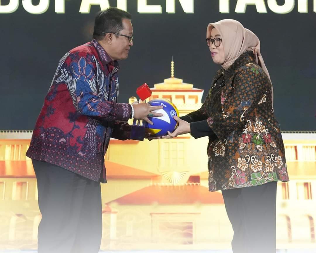 Pemkab Tasikmalaya Raih Penghargaan Kategori “Outstanding Food Security” CNN Indonesia Award 2024.